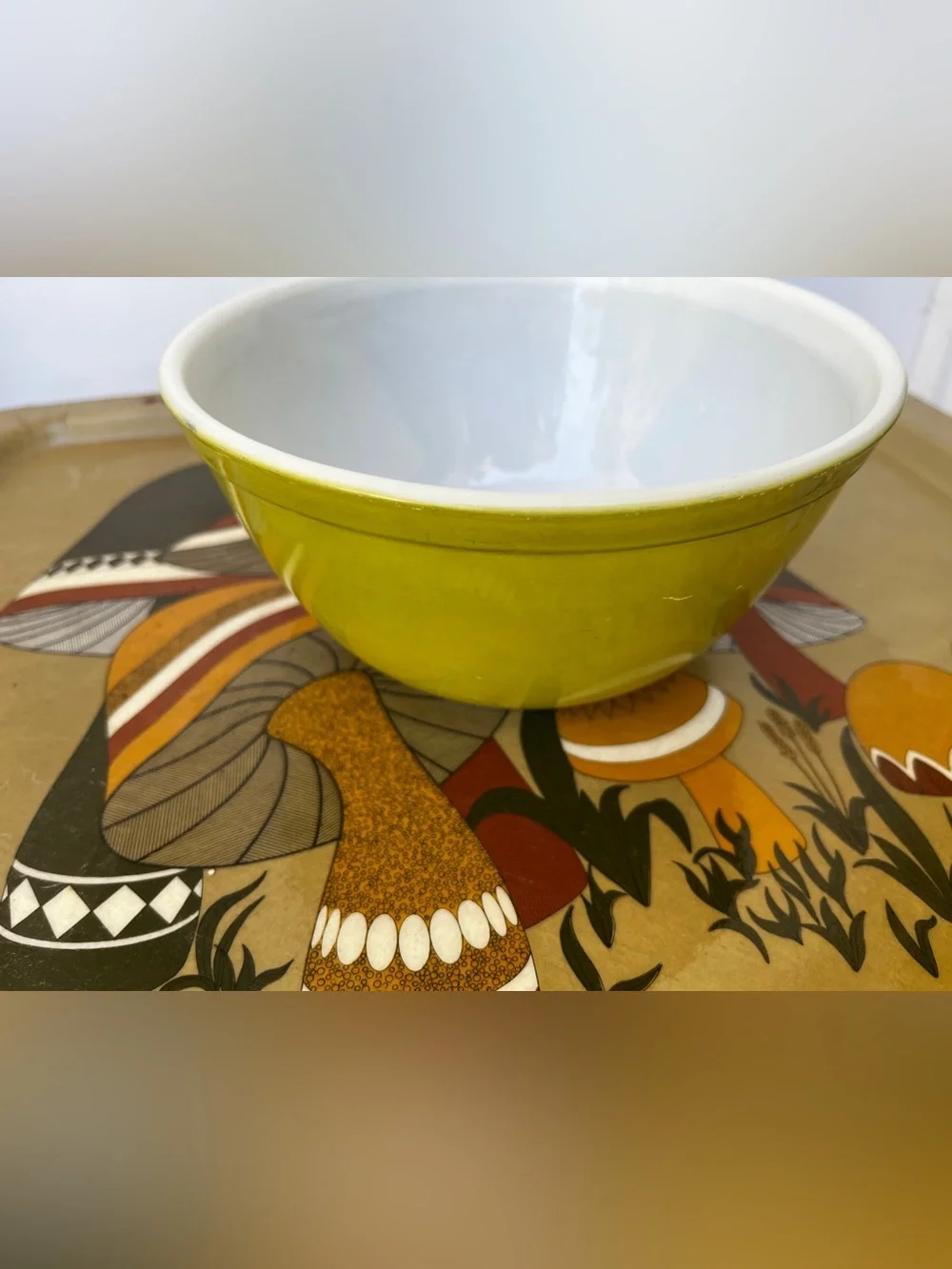 Vintage Pyrex 402 Verde Lime Green Mixing Bowl 1.5 QT Retro Milk Glass